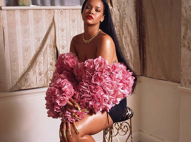 Rihanna tái xuất xinh đẹp